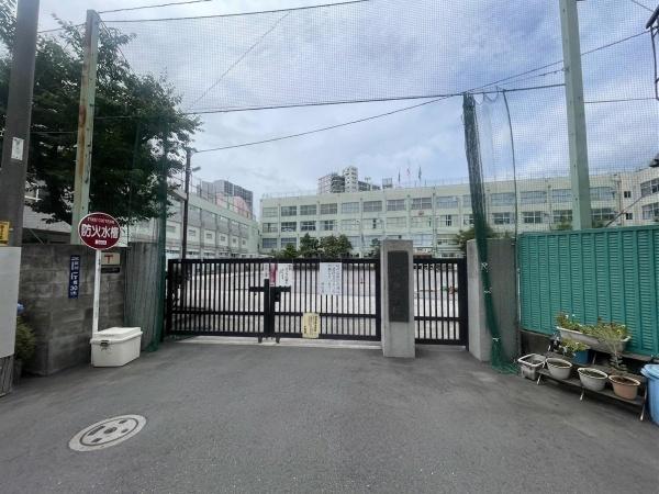 アクロシティＤポート(荒川区立第一中学校)
