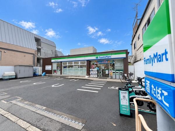 ヴァースクレイシアIDZ新高円寺(ファミリーマート成田東3丁目店)