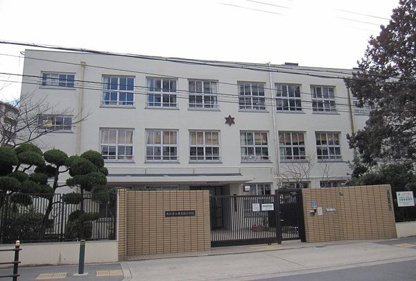 大阪市東淀川区井高野１丁目の中古一戸建て(大阪市立井高野小学校)