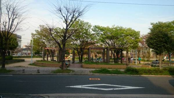 大阪市淀川区三津屋中２丁目の中古一戸建て(三津屋中央公園)