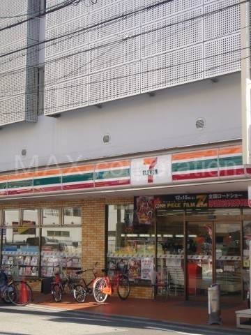 グリーンハイツ十三(セブンイレブン大阪十三本町3丁目店)