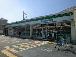 カネボウ加島グリーンマンション(ファミリーマート加島三丁目店)