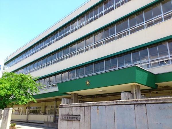 茨木市鮎川２丁目の中古一戸建て(茨木市立東雲中学校)
