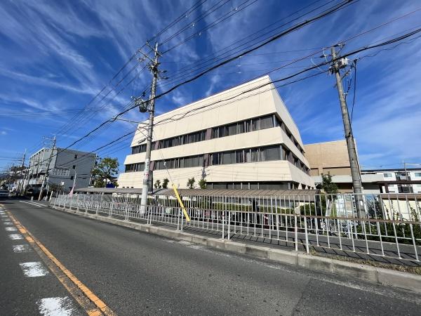 摂津市正雀3丁目の中古一戸建て(摂津市民図書館)