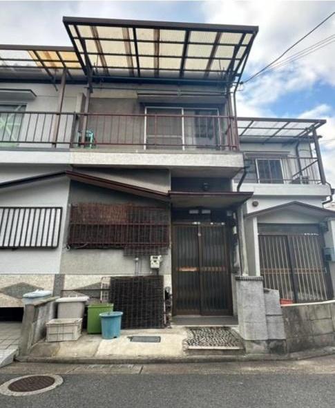 摂津市鳥飼下１丁目　中古テラスハウス