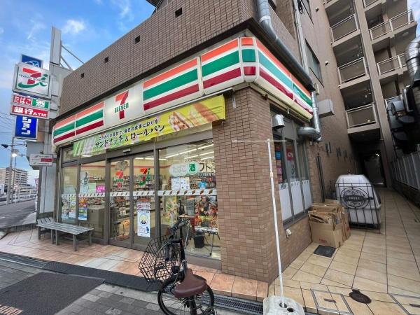 ガーデンパレス吹田千里丘Airy(セブンイレブン摂津千里丘2丁目店)