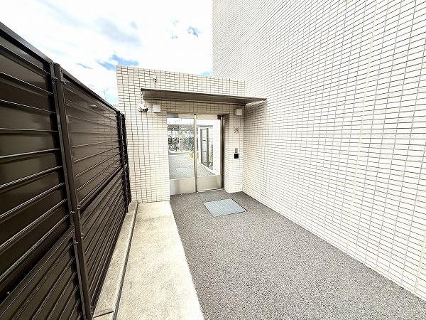 シャリエ摂津三島