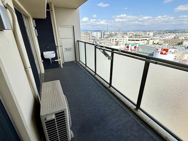 プレサンスロジェ南摂津駅前