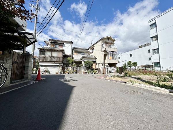 摂津市東別府4丁目 新築戸建(前面道路含む現地写真)