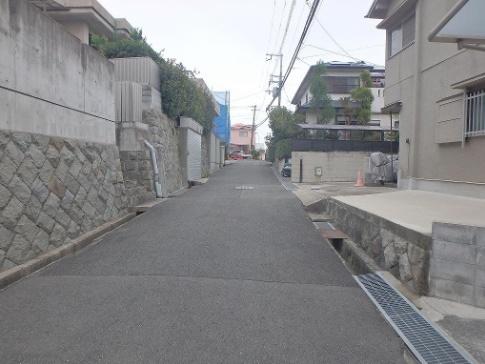 吹田市片山町４丁目　建築条件無し　売り土地