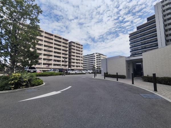 ローレルスクエアOSAKALINK