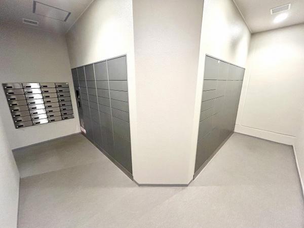 ローレルスクエアOSAKALINK