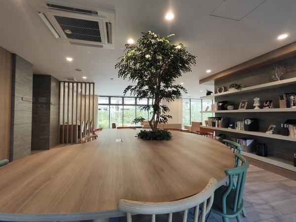 ローレルスクエアOSAKALINK