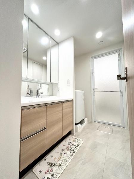 ローレルスクエアOSAKALINK