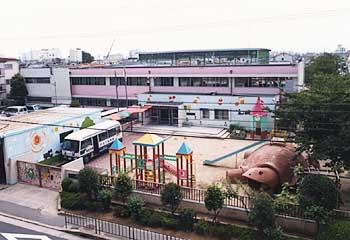 摂津市三島２丁目の中古一戸建て(学校法人薫英学園かおり幼稚園)