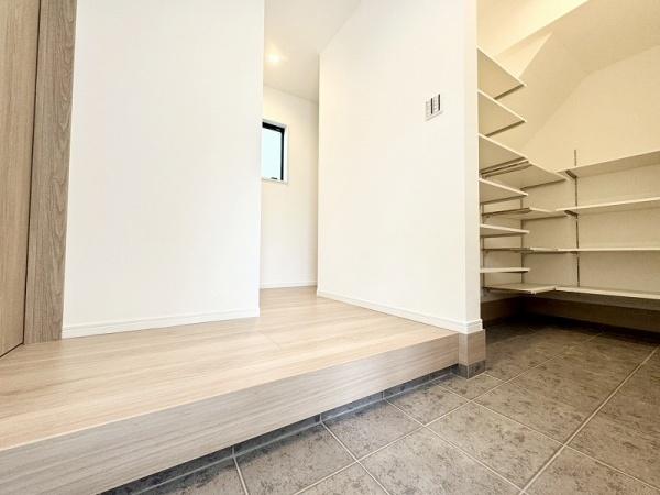摂津市千里丘東５丁目　新築戸建