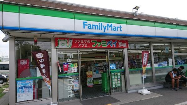 摂津市鳥飼下１丁目の中古一戸建て(ファミリーマート摂津鳥飼中一丁目店)