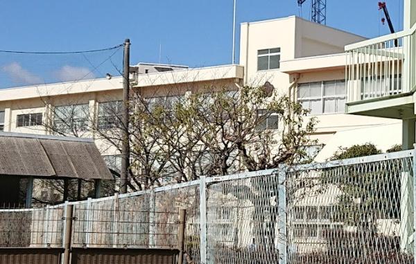ユニハイム千里丘Ⅱ　１号棟(摂津市立千里丘小学校)