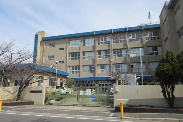 摂津市新在家１丁目の土地(摂津市立鳥飼北小学校)