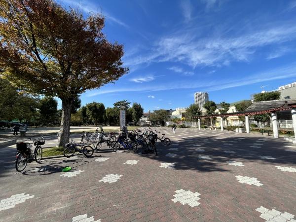 ユニエス南千里丘(三島公園)