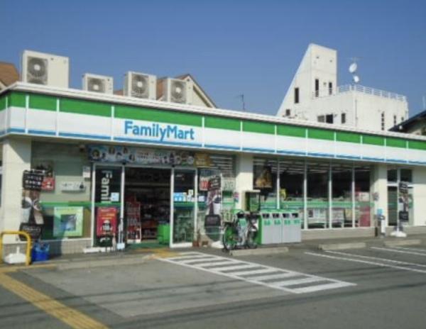 摂津市新在家１丁目　新築戸建　１号棟(ファミリーマート摂津新在家一丁目店)