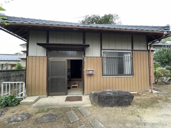 石岡市総社（古家付き売地）