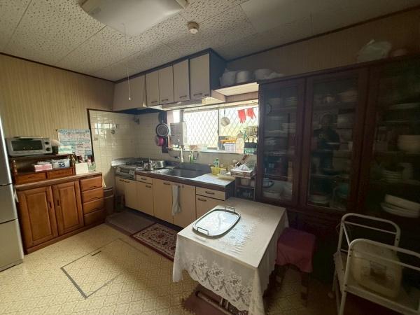 北茨城市中郷町汐見ケ丘８丁目の中古一戸建て
