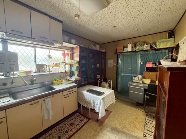 北茨城市中郷町汐見ケ丘８丁目の中古一戸建て