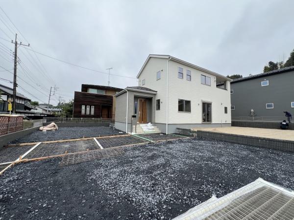 小美玉市小川第1HM1-4号棟2階建 WIC、パントリー納戸(駐車場)