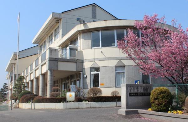 第1石岡市山崎HMT　ダブルWIC　住環境良し(石岡市立園部中学校)