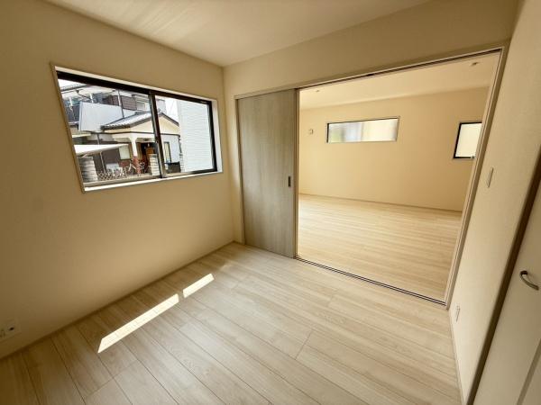 第1石岡市旭台　HT　東南角地　長期優良住宅
