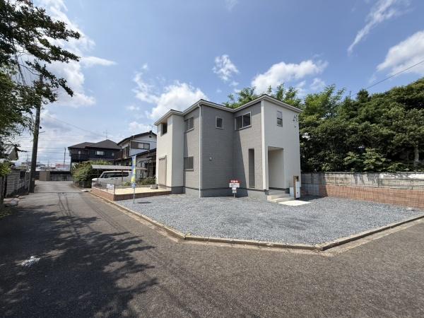 第1石岡市旭台　HT　東南角地　長期優良住宅