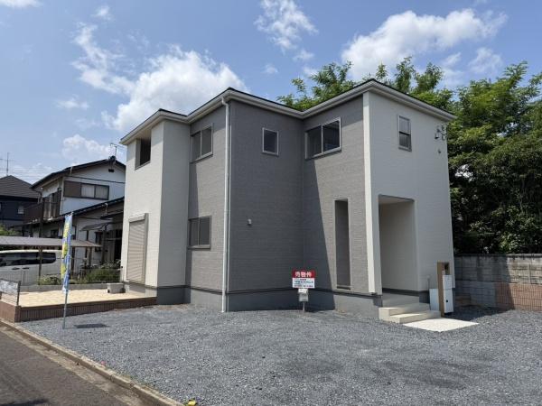 第1石岡市旭台　HT　東南角地　長期優良住宅