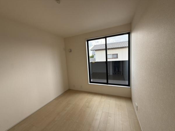 石岡市石岡3期　HM2　吹抜けのあるモダンな家