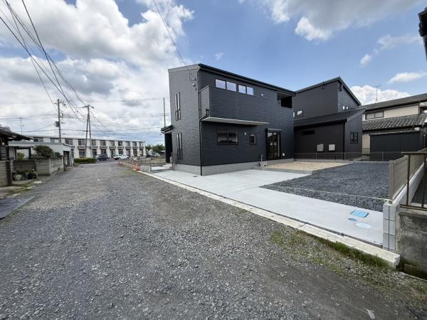 石岡市石岡3期　HM2　吹抜けのあるモダンな家
