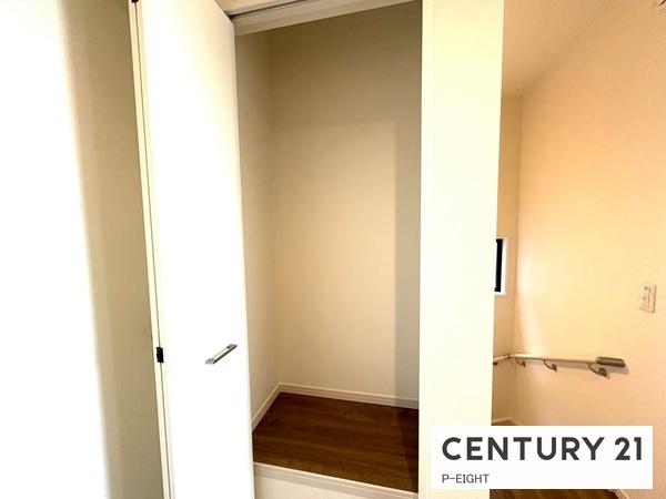 春日井市宮町字下夕原の新築一戸建(収納)