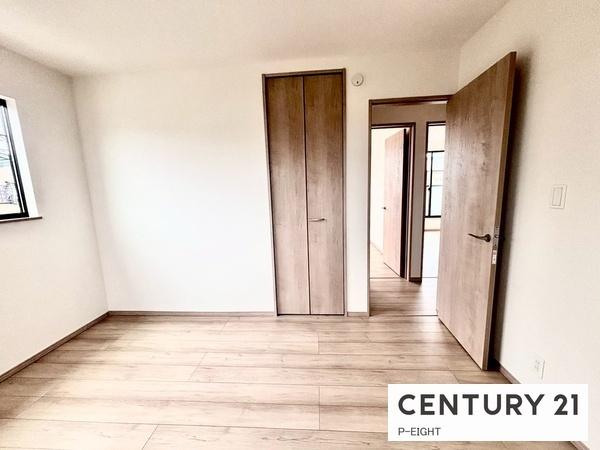 小牧市大字三ツ渕字観音堂 B棟(洋室)