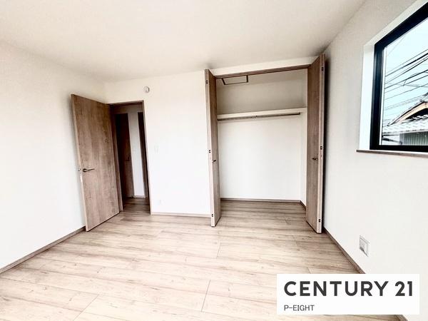 小牧市大字三ツ渕字観音堂 B棟(収納)