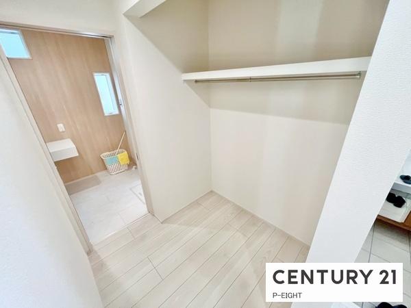 一宮市馬見塚字北出 新築戸建(収納)