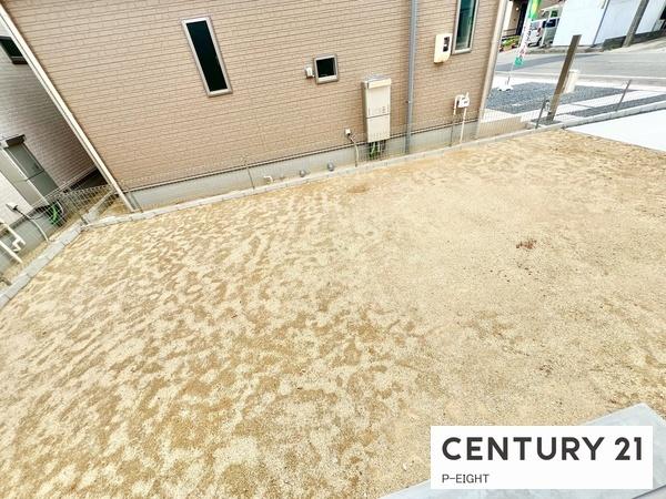 江南市今市場町秋津 A棟(庭)