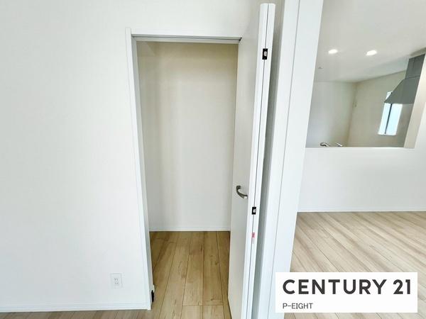 江南市今市場町秋津 C棟(収納)