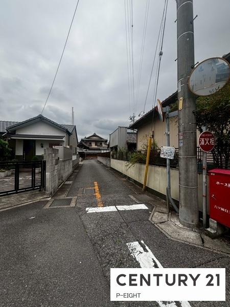北名古屋市六ツ師北屋敷 新築戸建て(前面道路含む現地写真)