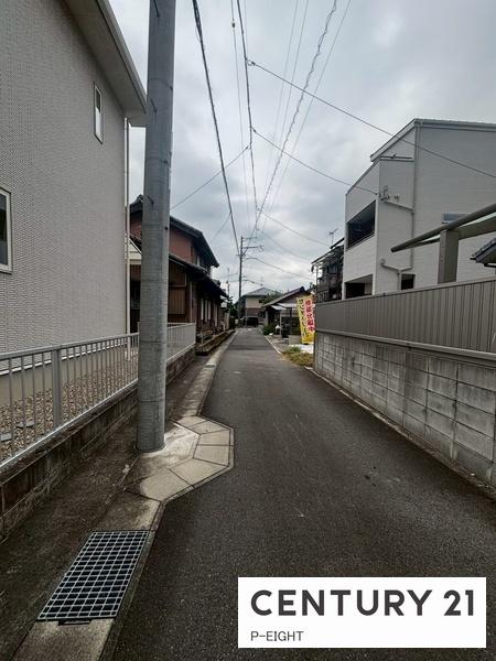 北名古屋市六ツ師北屋敷 新築戸建て(前面道路含む現地写真)