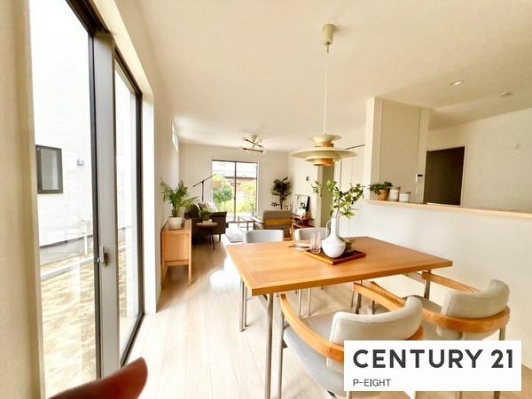 春日井市穴橋町3丁目の新築一戸建(リビング)