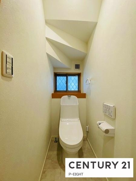 名古屋市西区稲生町字杁先の中古一戸建て(トイレ)