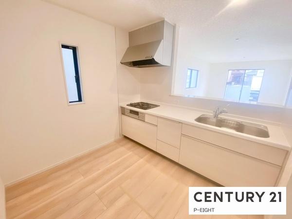 東海市富木島町長田　1号棟