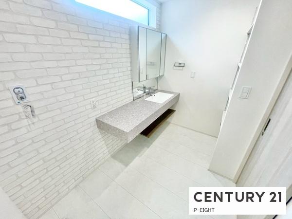 豊田市小坂町１３丁目の新築一戸建