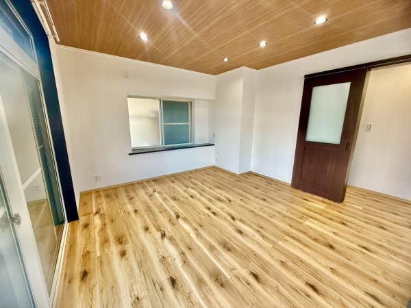 春日井市東野町西３丁目の中古一戸建