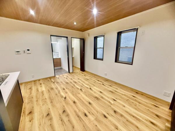春日井市鳥居松町１丁目の中古一戸建