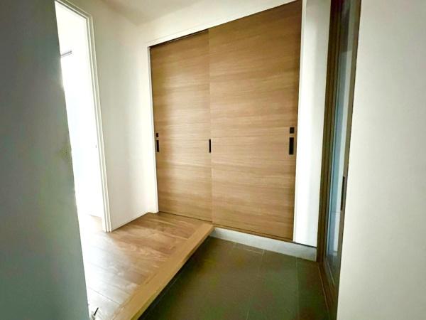 電動シャッターガレージ付き戸建　守山区守牧町